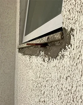 Quadro elétrico com disjuntores incompatíveis ou fiação solta